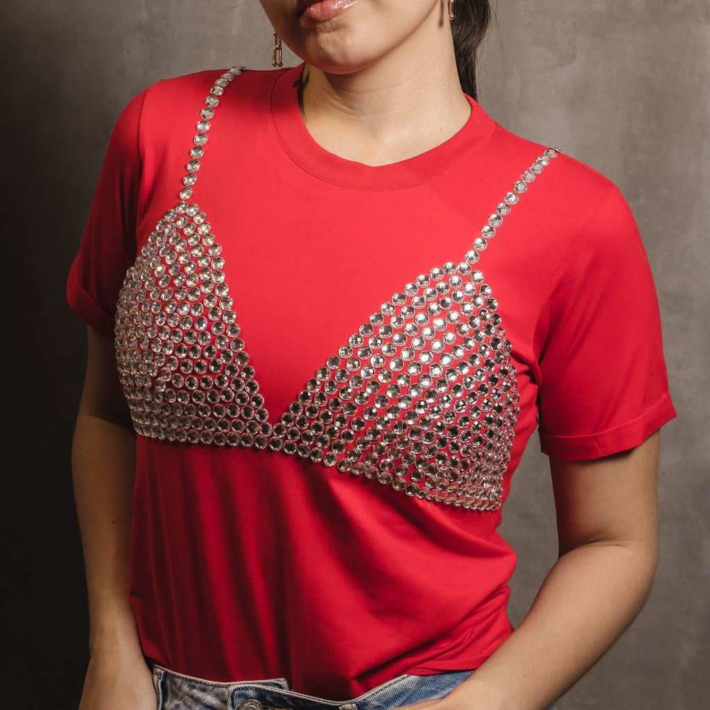 Camiseta Red Crystal Bra – Top de Brillos Artesanal