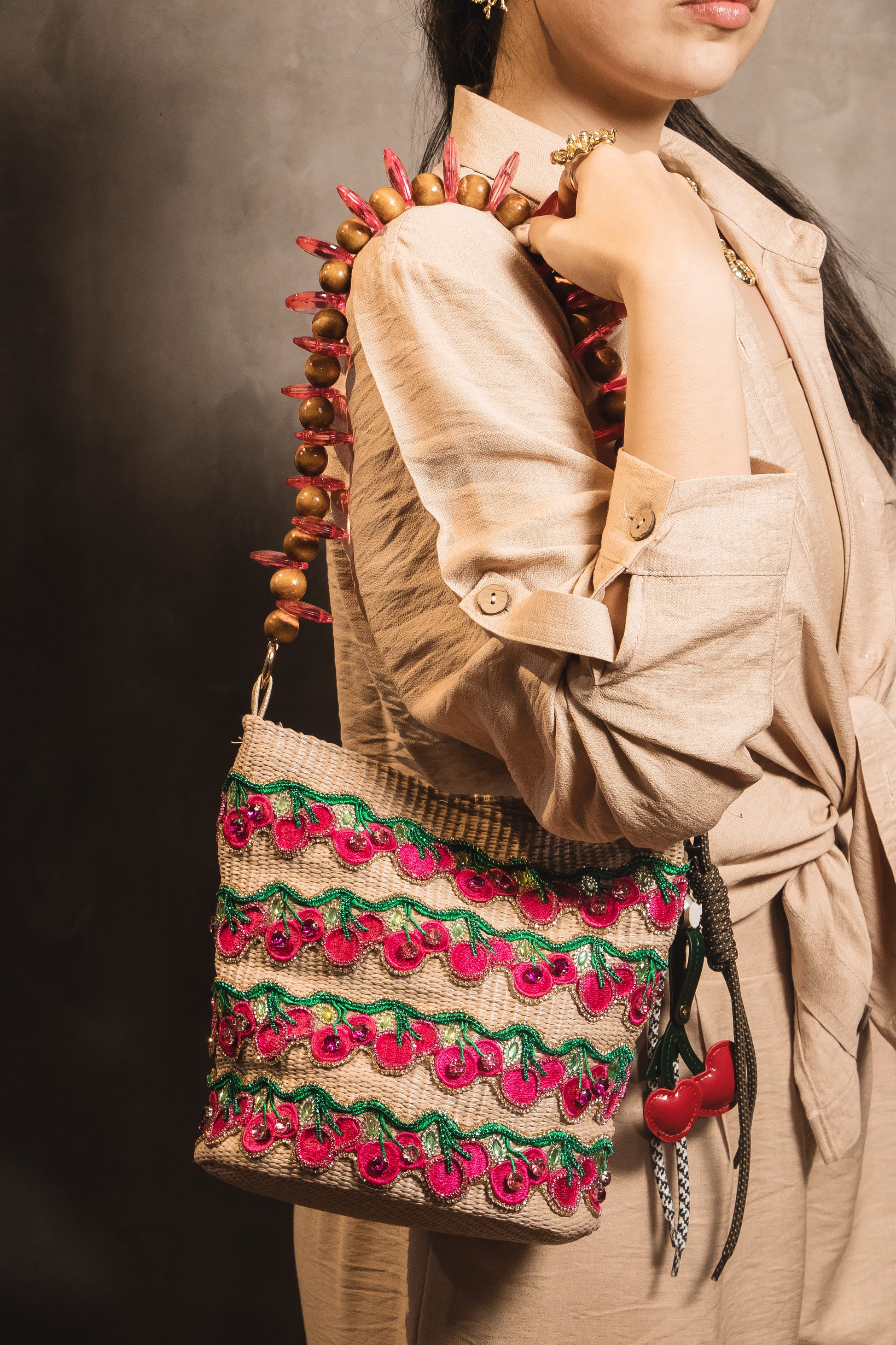 Bolso Artesanal Cherry Festival – Tejido con Bordado