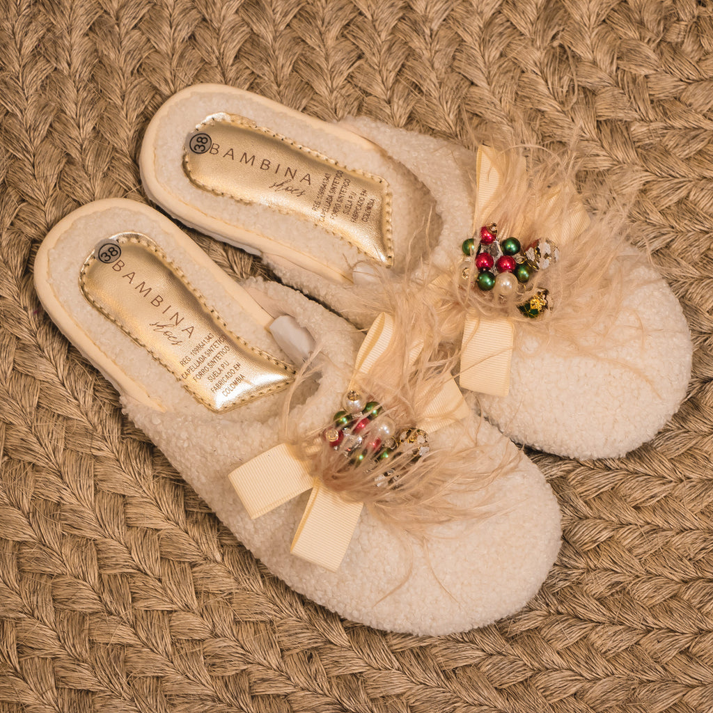 Pantuflas Navideñas Glam Bow – Perlas y Brillos Artesanales